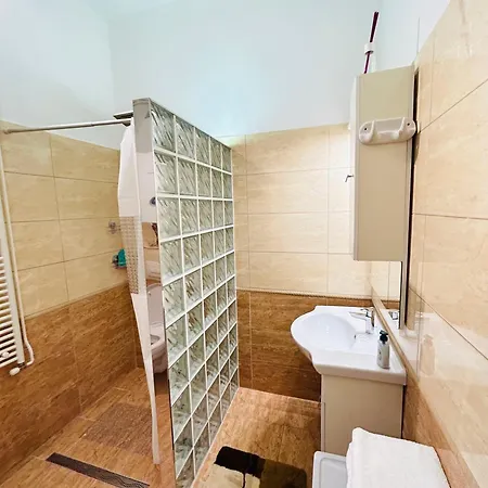 Rakoczi Boulevard 47 Budapest