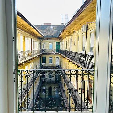 Rakoczi Boulevard 47 Budapešť