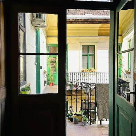 Apartment Rakoczi Boulevard 47 Budapest